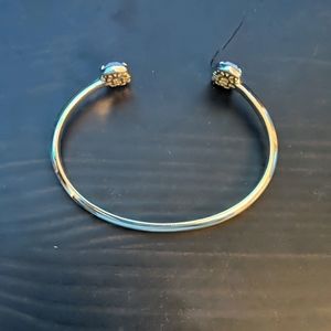 Kendra Scott gold bracelet